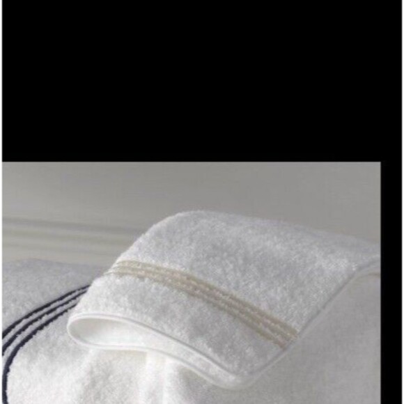 Matouk Bel Tempo Wash Cloth 12x12 - Almond - Picture 6 of 7